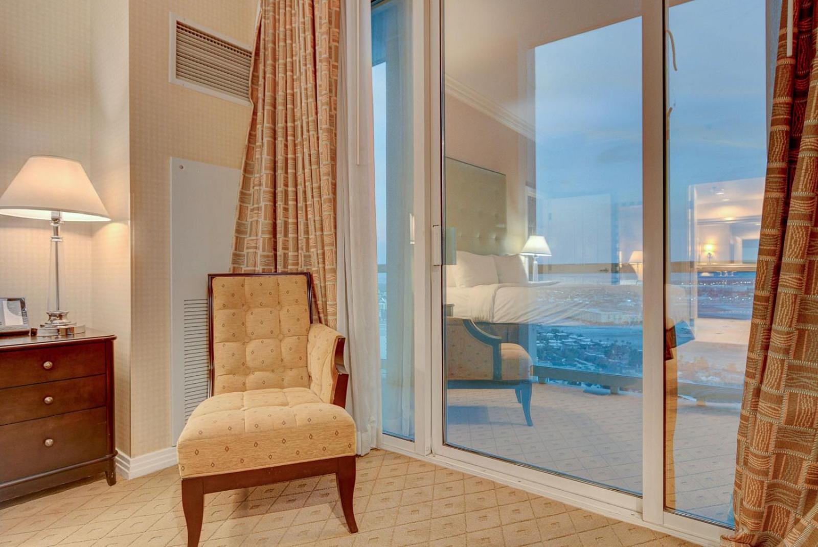 Lumiere Suite At Mgm Signature Tower 1 Balcony Aparthotel